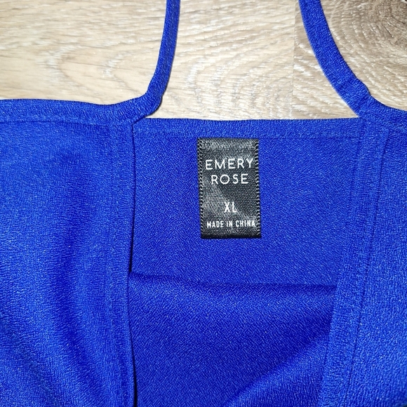 Emery Rose Lot Of 2 V-Neck Spaghetti Strap Camisole Tanks Scallop Hem XL - Picture 4 of 8